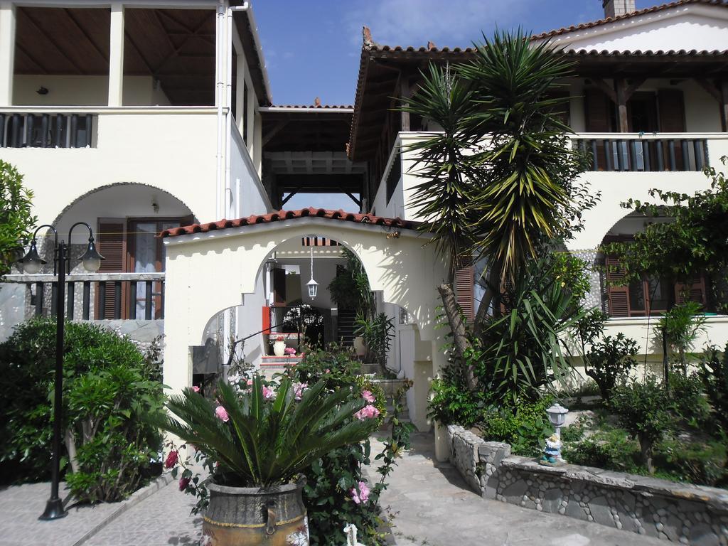 Villa Maria Chrani Exterior photo