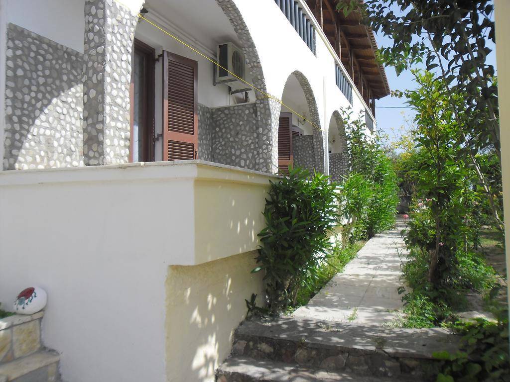 Villa Maria Chrani Exterior photo